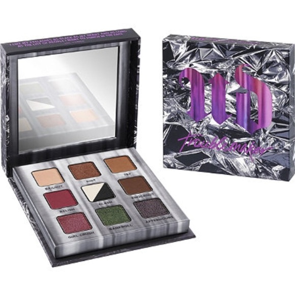 Urban decay troublemaker eyeshadow palette - Picture 2 of 4